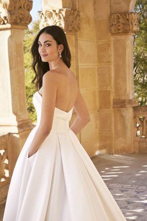 Style 20019