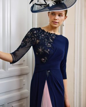 Couture Club 1G04 – Μπλε ντραπέ midi φόρεμα με ανθισμένες λεπτομέρειες & δίχρωμη πιέτα