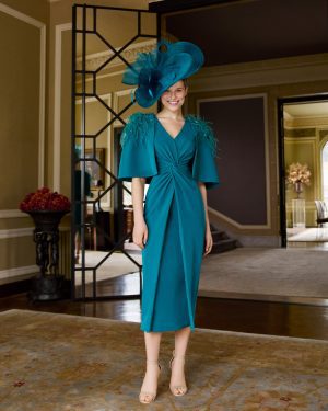 Couture Club 1G73 – Midi φόρεμα πετρόλ με draping και jacket με φτερά